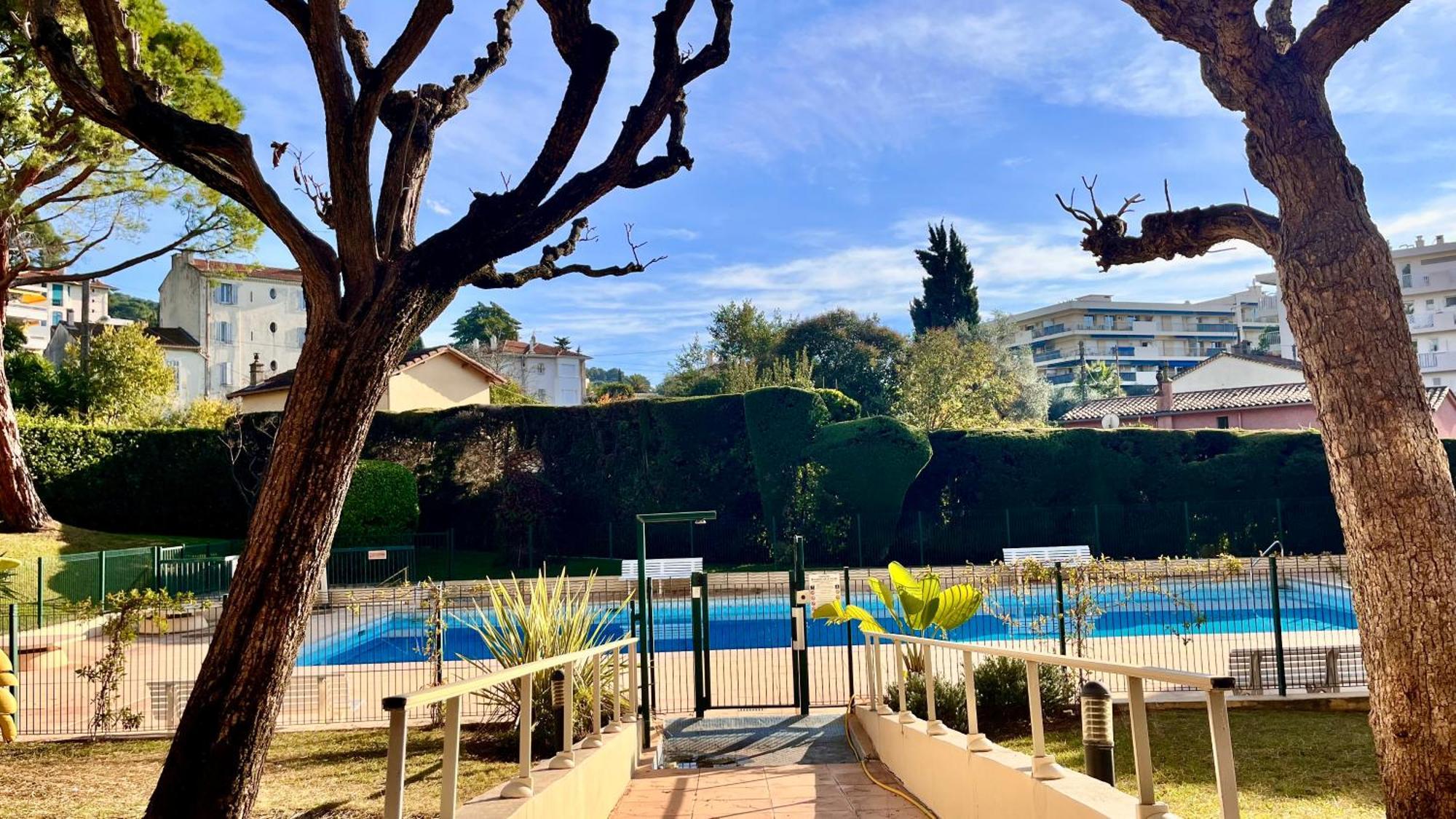 L'Azur - Apt De Standing - Piscine - Parking Λε Κανέ Εξωτερικό φωτογραφία